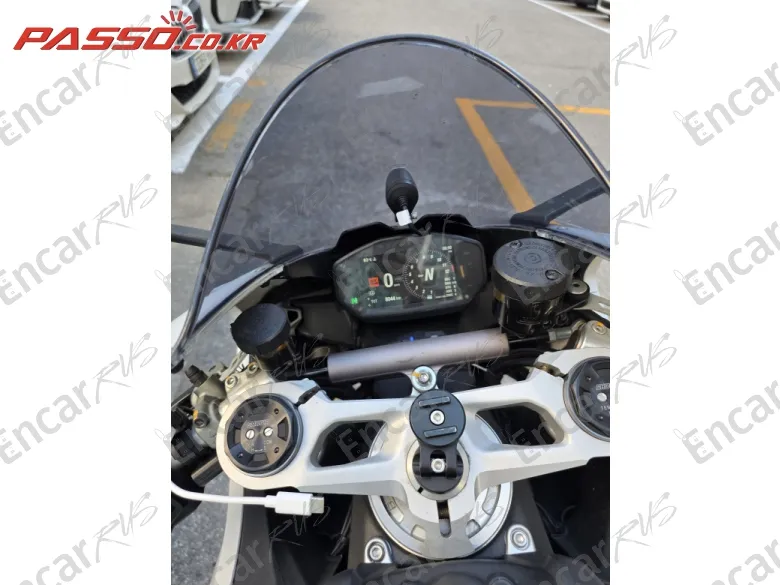 Ducati Panigale V2 - фото 3