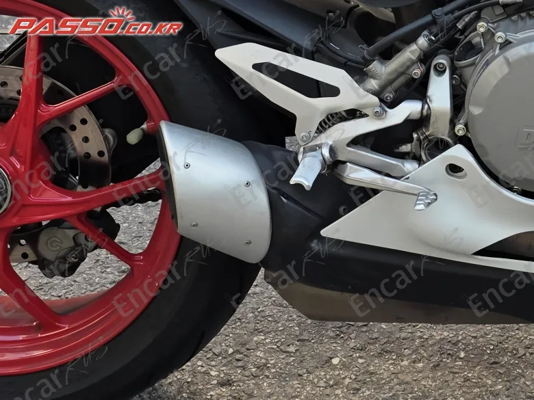 Ducati Panigale V2 - фото 5