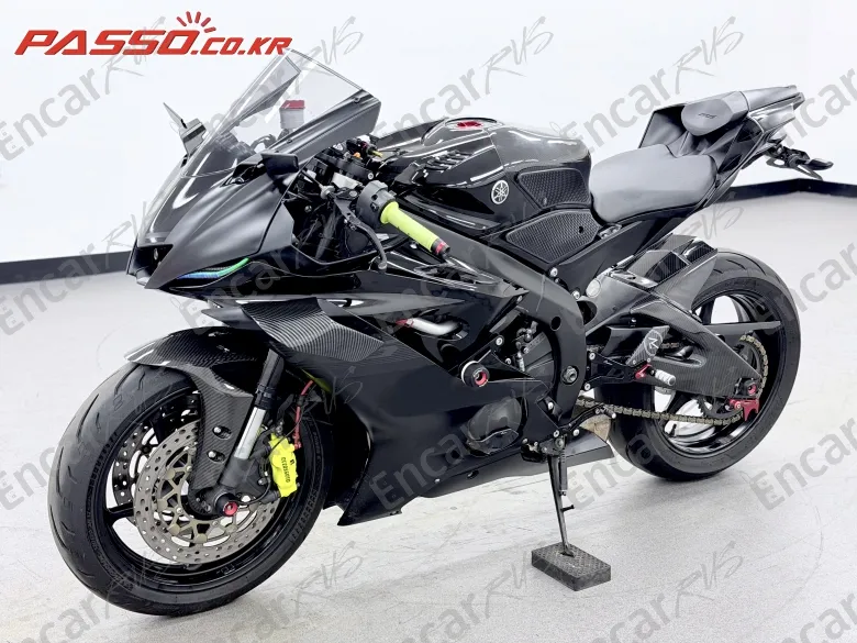 YAMAHA YZF R6 - фото 1