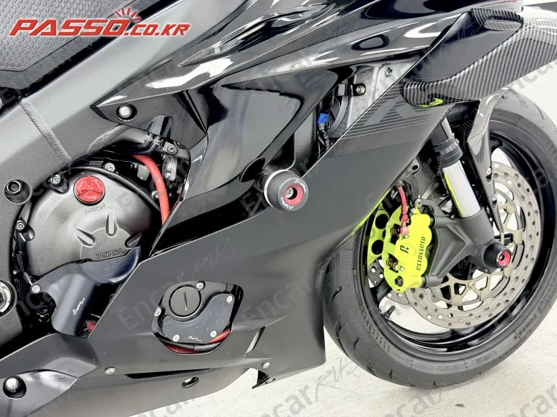 YAMAHA YZF R6 - фото 4