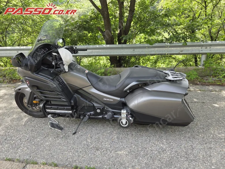Honda Goldwing F6b - фото 1