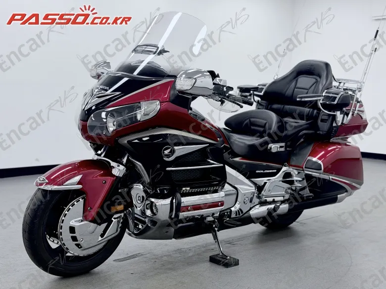 HONDA GOLDWING 1800 - фото 1