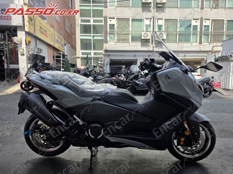 YAMAHA T MAX 560 - фото 0