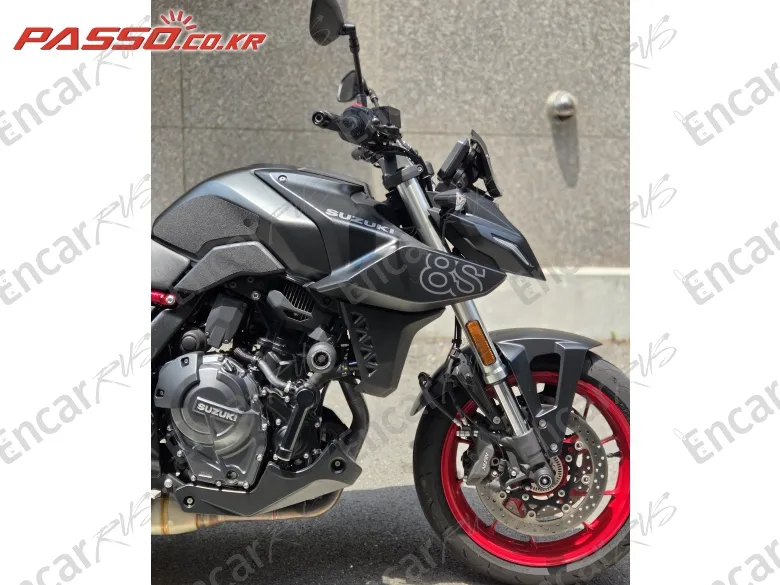 Suzuki Gsx 8 S - фото 5