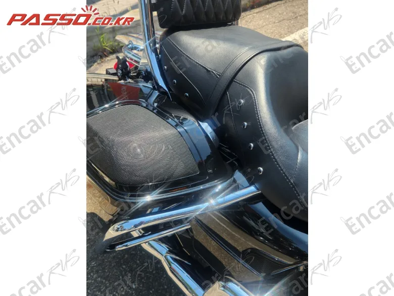 Harley-Davidson Flhr - фото 6