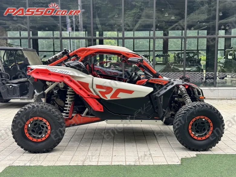 BRP CAN-AM MAVERICK X3 X RC TURBO R - фото 0