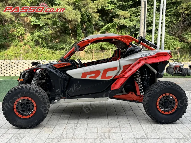 BRP CAN-AM MAVERICK X3 X RC TURBO R - фото 1