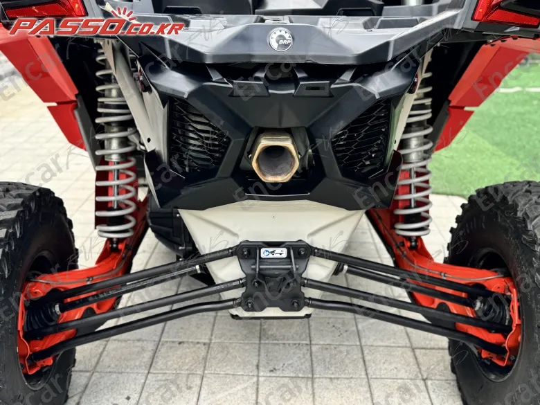 BRP CAN-AM MAVERICK X3 X RC TURBO R - фото 6