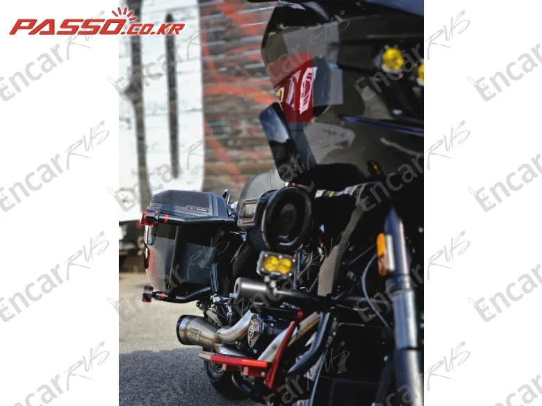 HARLEY-DAVIDSON CVO ROAD GLIDE ST - фото 6