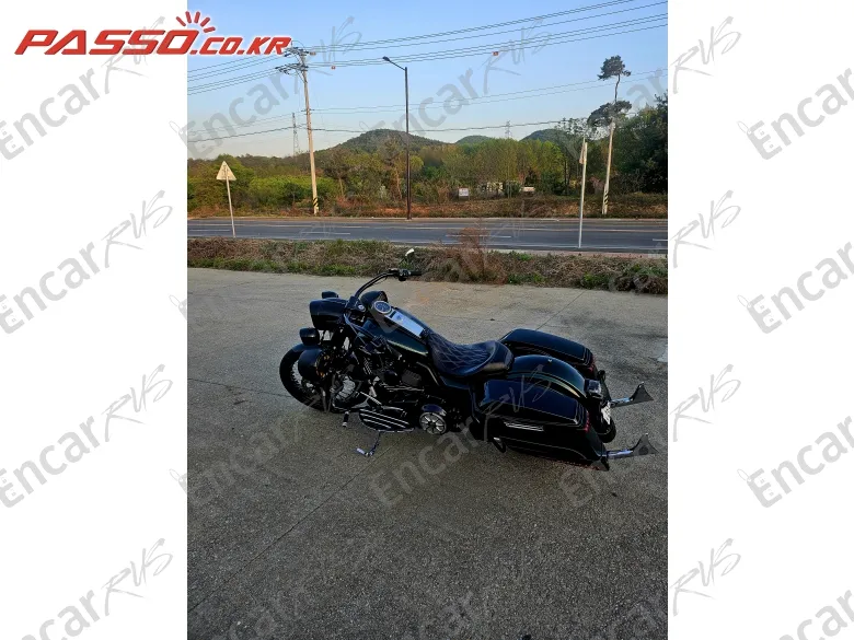 Harley-Davidson Flhr - фото 1