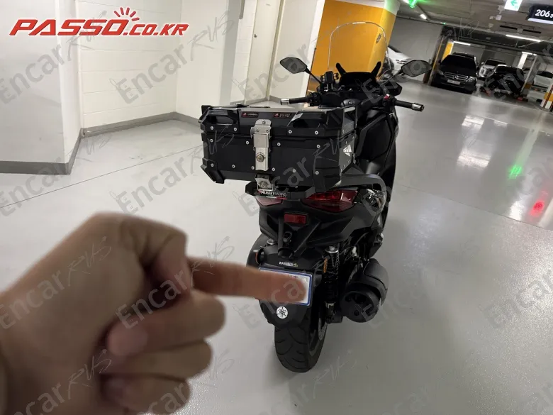 YAMAHA X MAX 300 ABS - фото 2