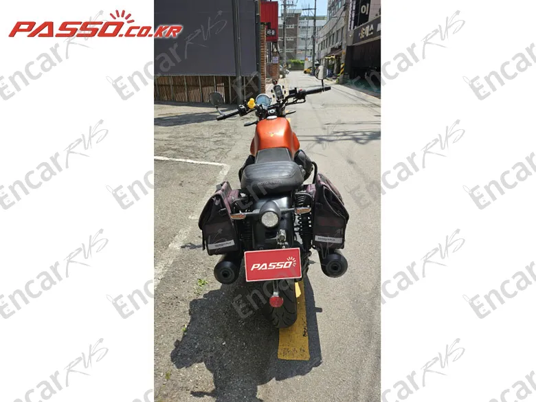 Moto Guzzi V7 Stone - фото 2