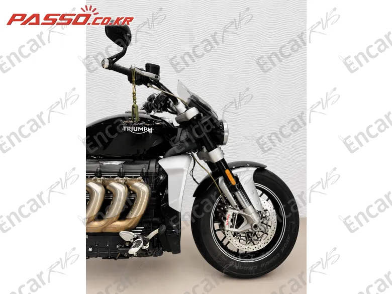 Triumph Rocket Ⅲ Gt - фото 5