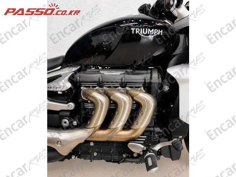 Triumph Rocket Ⅲ Gt - фото 6