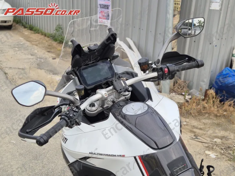 Ducati Multistrada V4 S - фото 3