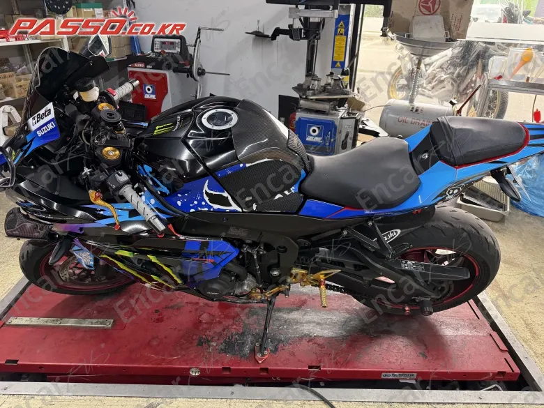 Suzuki Gsx R 1000 R Abs - фото 1
