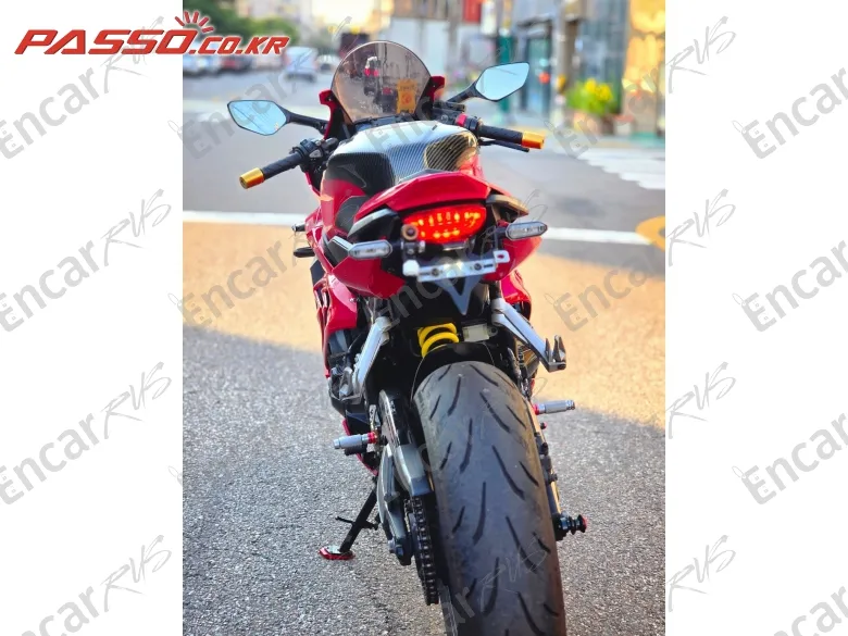 HONDA CBR 650 R ABS - фото 2