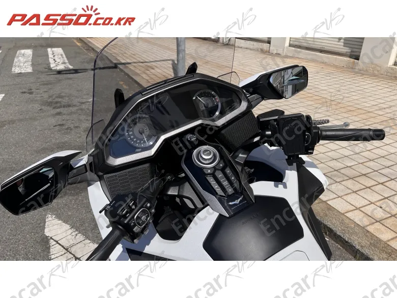 HONDA GOLDWING TOUR DCT AIRBAG - фото 3