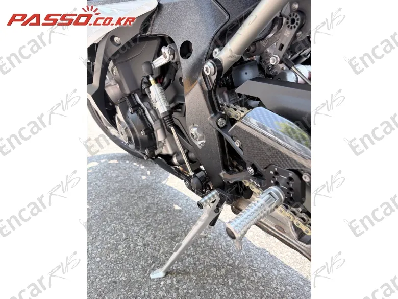 BMW S 1000 RR - фото 4