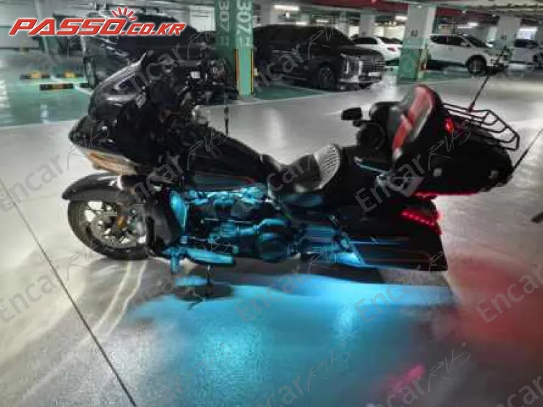 HARLEY-DAVIDSON ROAD GLIDE SPECIAL - фото 1