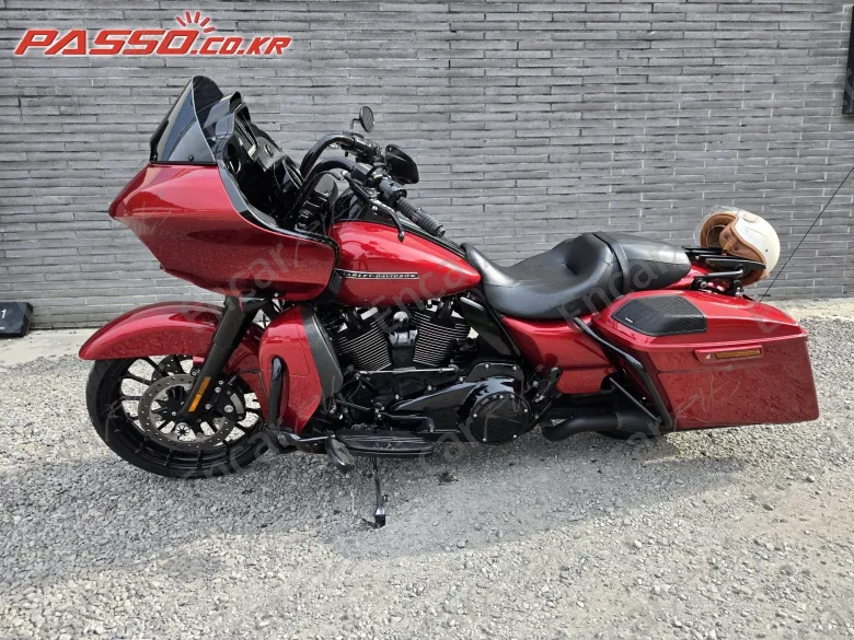 HARLEY-DAVIDSON ROAD GLIDE SPECIAL - фото 1