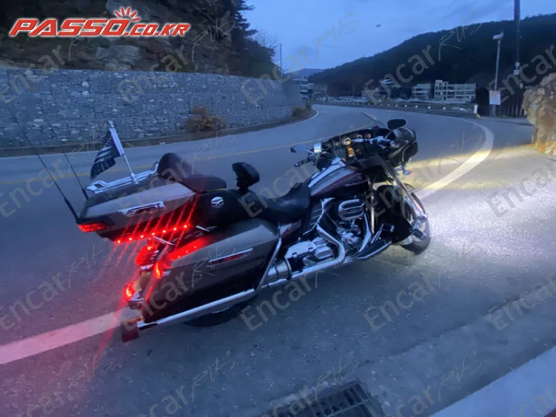 Harley-Davidson Flhtcuses - фото 5