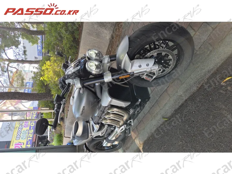 Triumph Rocket Ⅲ R - фото 0