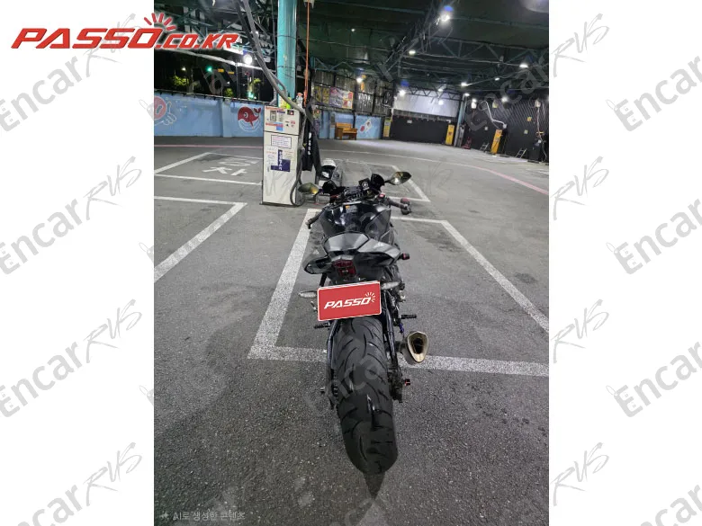 Yamaha Yzf R1 - фото 2