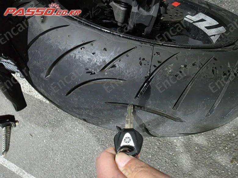 Yamaha Yzf R1 - фото 5