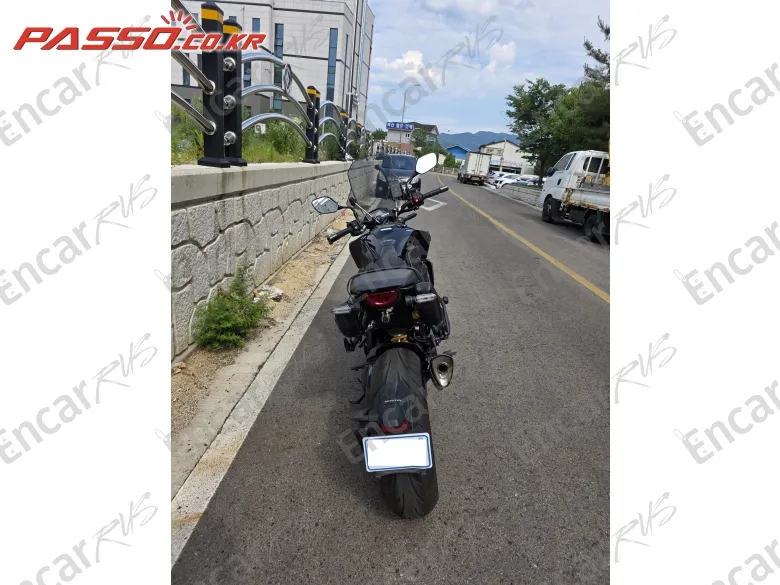 Honda Cb 1000 R - фото 2