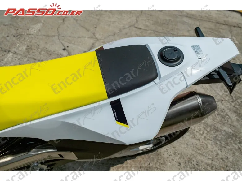 Husqvarna 701 Supermoto - фото 5