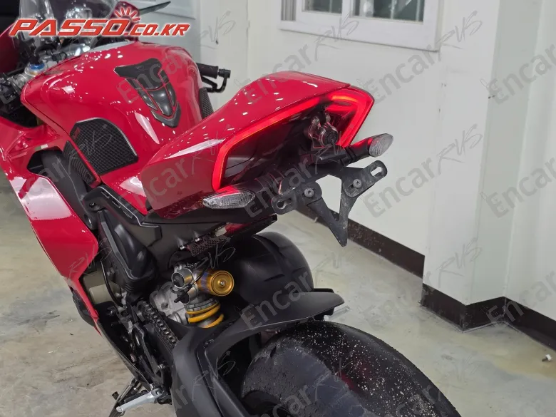 Ducati Panigale V4 S - фото 2