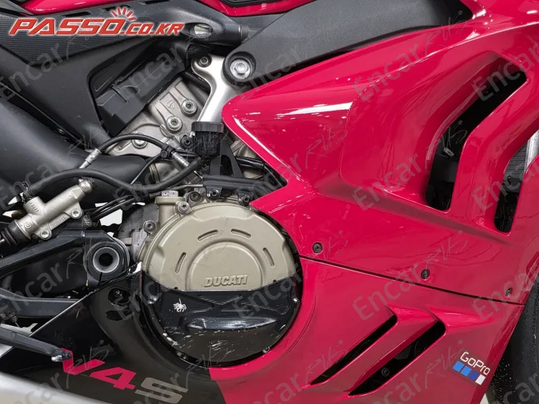 Ducati Panigale V4 S - фото 4