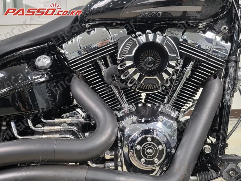 Harley-Davidson Breakout - фото 4