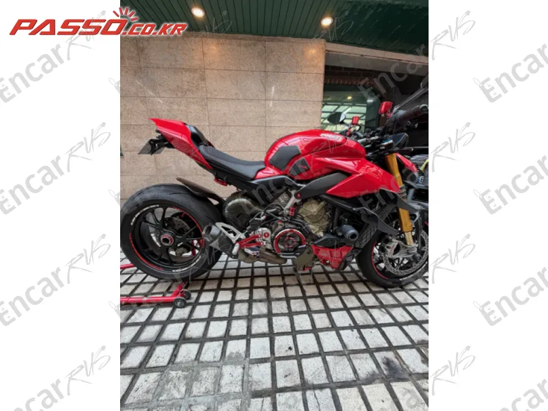 Ducati Streetfighter V4 S - фото 0