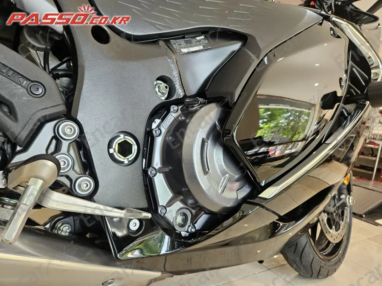 SUZUKI GSX R 1300 HAYABUSA - фото 4