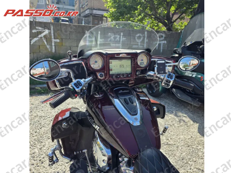 Indian Chief Roadmaster - фото 3