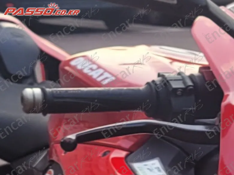Ducati Panigale V2 - фото 3