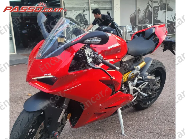 Ducati Panigale V2 - фото 6