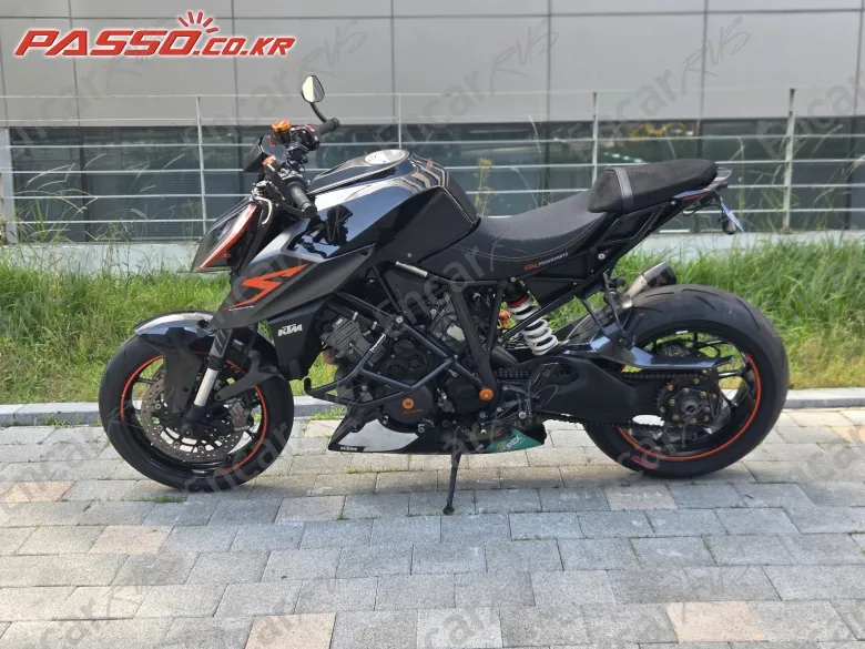 Ktm 1290 Super Duke R - фото 1