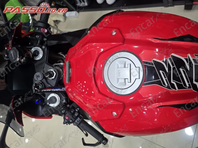 BMW S 1000 RR - фото 3