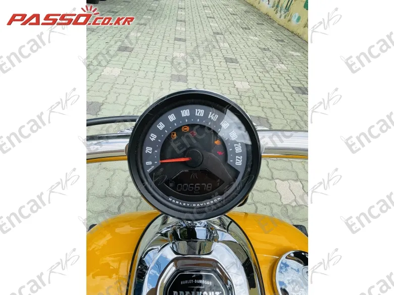 Harley-Davidson Breakout 117 - фото 3
