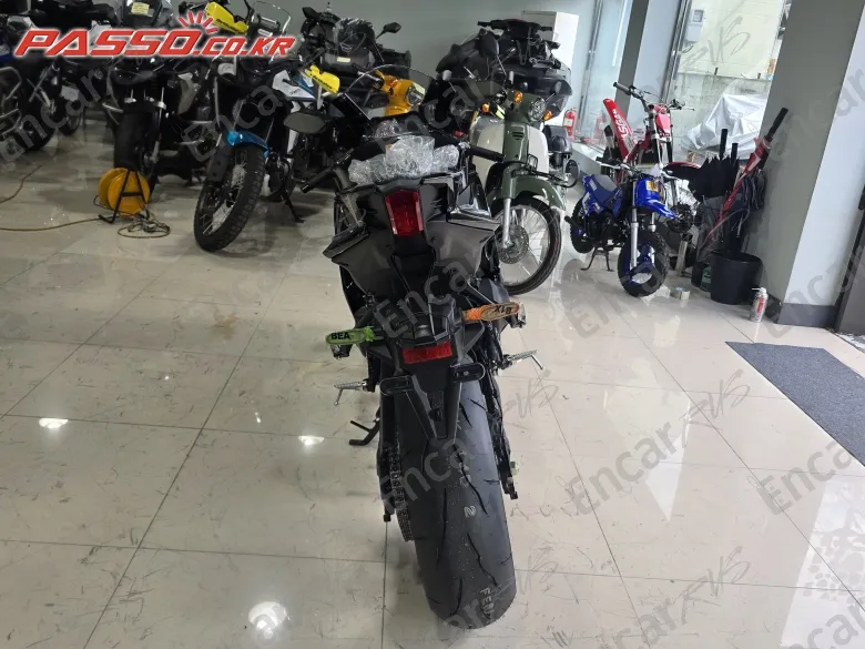 Yamaha Yzf R9 - фото 2