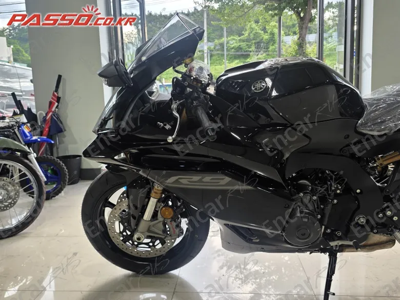 Yamaha Yzf R9 - фото 3
