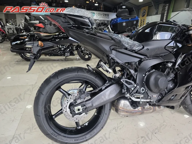 Yamaha Yzf R9 - фото 6