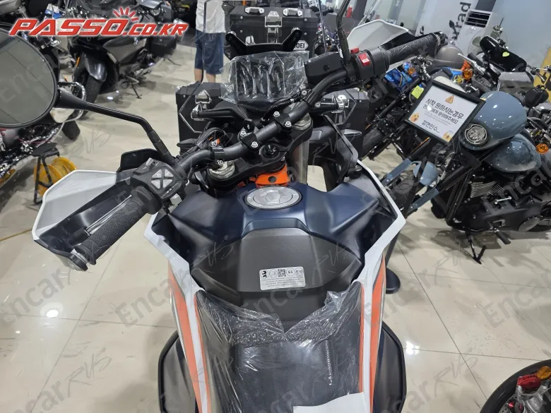 KTM 890 ADVENTURE R - фото 3