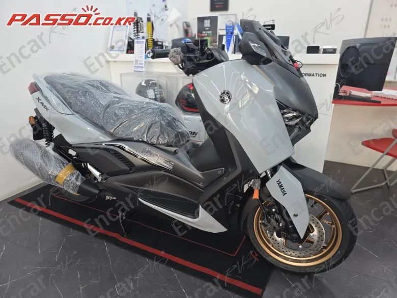 YAMAHA X MAX 300 ABS - фото 4