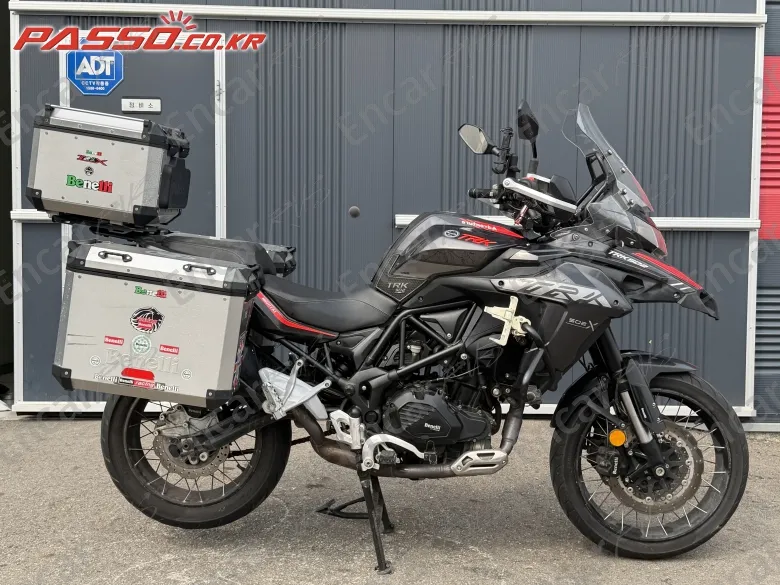 Benelli Trk 502 X - фото 0