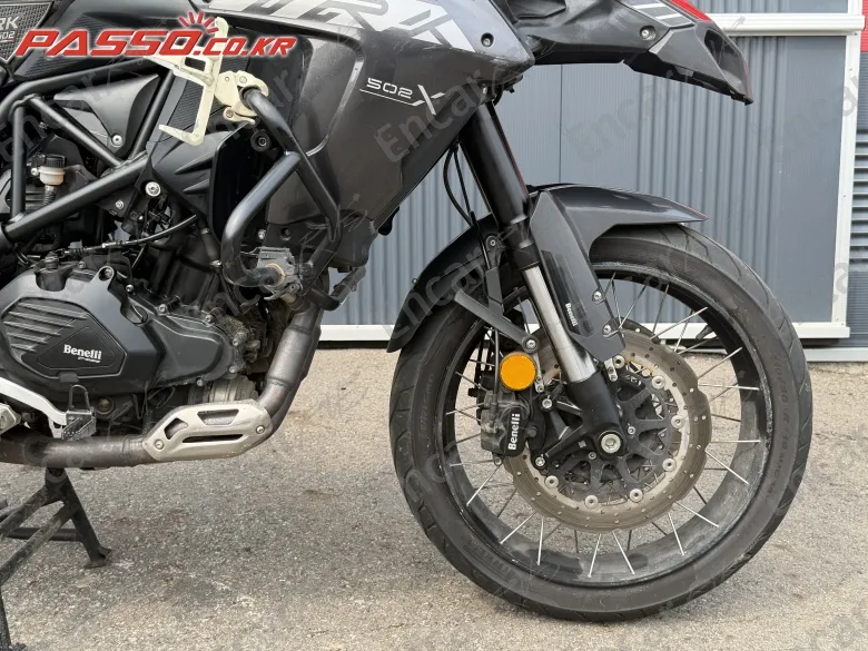 Benelli Trk 502 X - фото 4