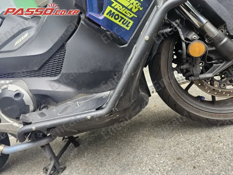 HONDA FORZA 750 - фото 5